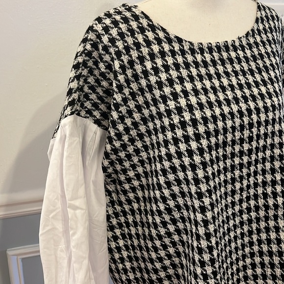 NWT HOUNDSTOOTH BLOUSE WITH SOLID WHITE COTTON SLEEVES - SIZE SMALL - Picture 2 of 9